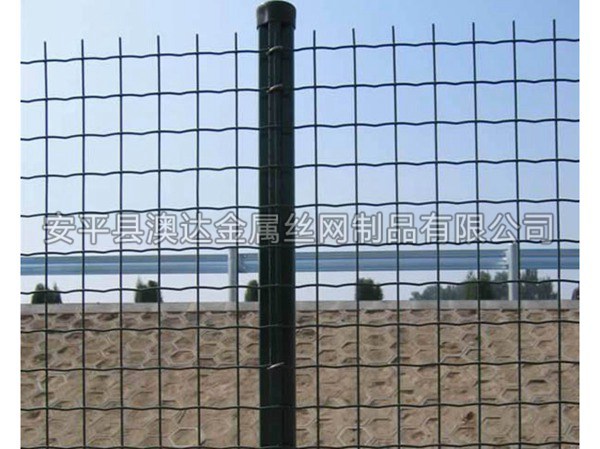 電焊網(wǎng)隔離柵 (5)